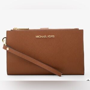 EUC Michael Kors Tan Leather Jetset Wristlet